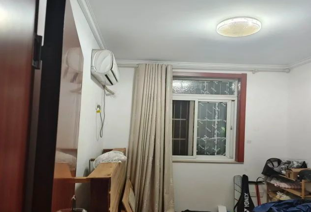 学区附近两居｜押一付一｜随时看房｜支持验货